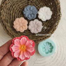 گل هشت پر دو لایه