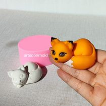 روباه خوابیده